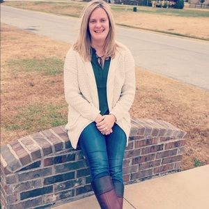 Meet your Posher, Alicia